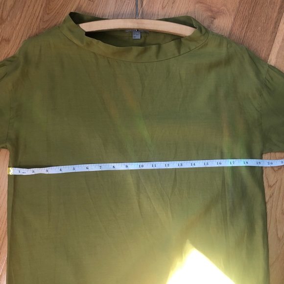 COS chartreuse cupro / cotton oversized t-shirt dress with structured collar - Picture 7 of 8